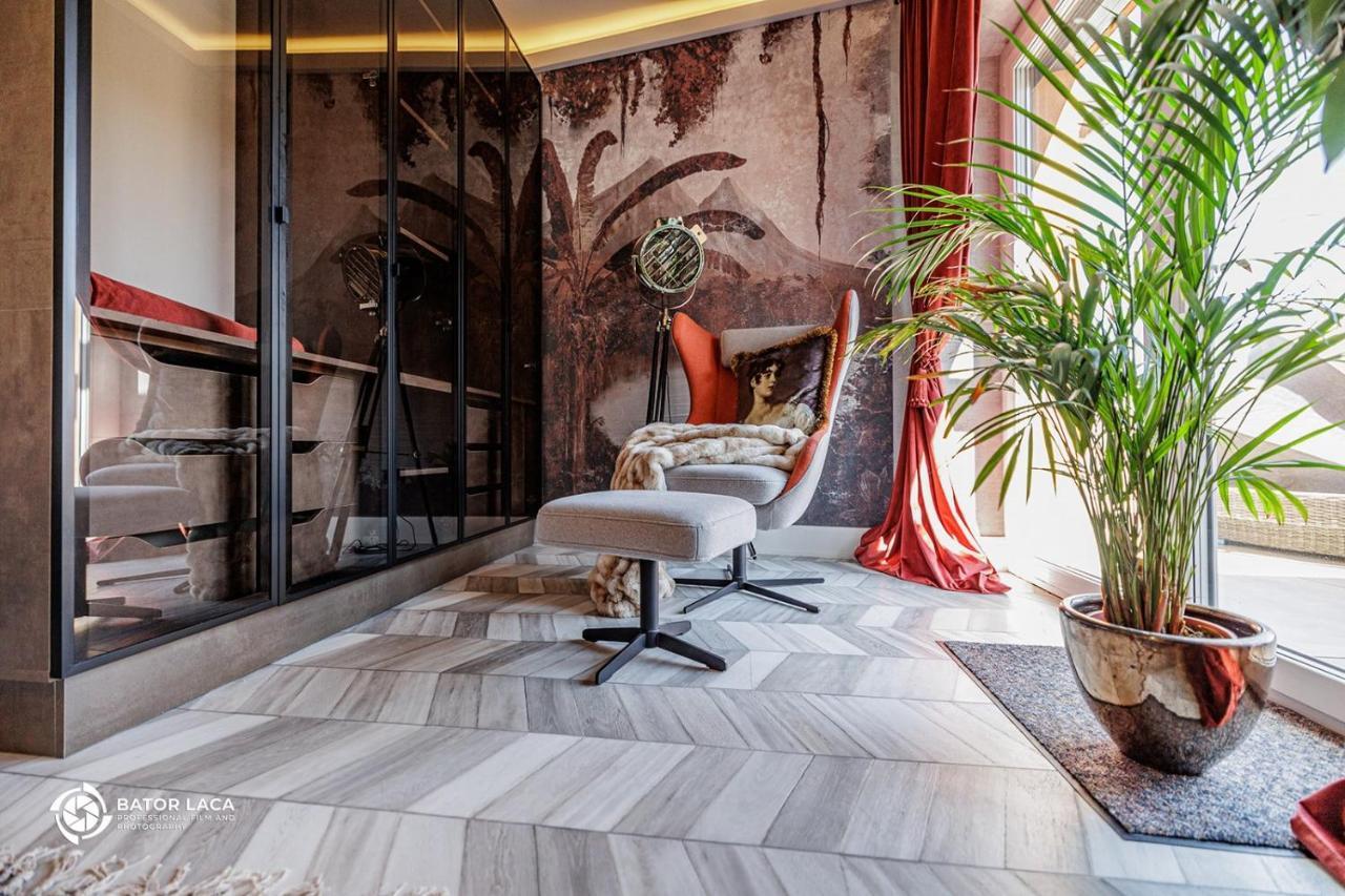 Buekk Penthouse, Panorama Jacuzzival Appartement Miskolc Buitenkant foto